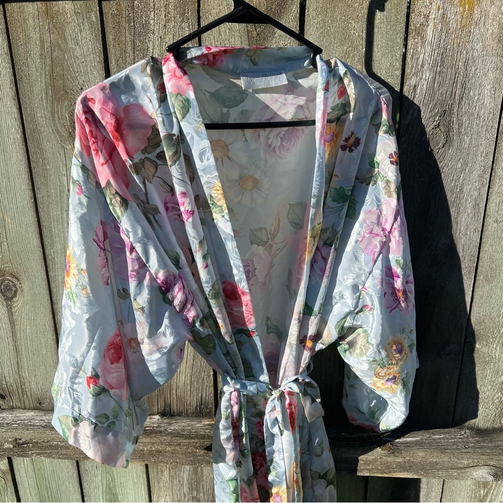 Vintage Val Mode Floral Satin Kimono Robe Women’s Wrap Loungewear